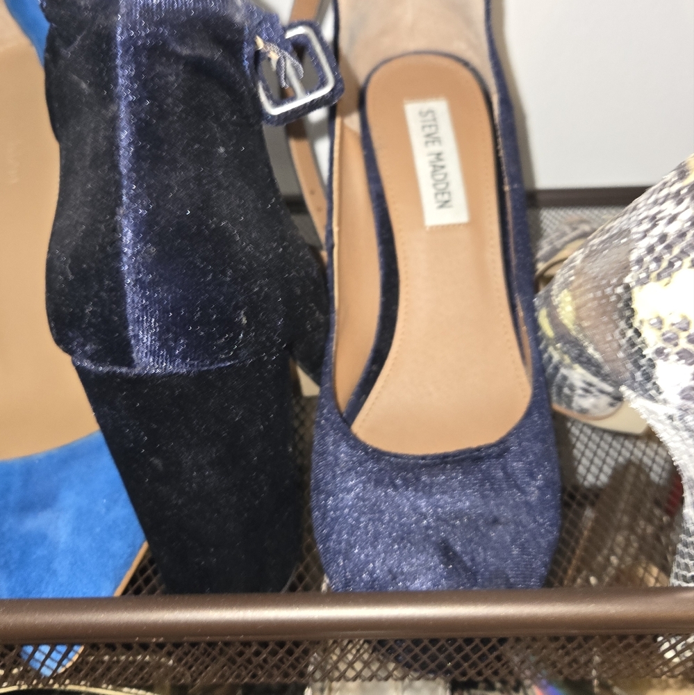 Steve Madden Women's Blue Velvet Heels